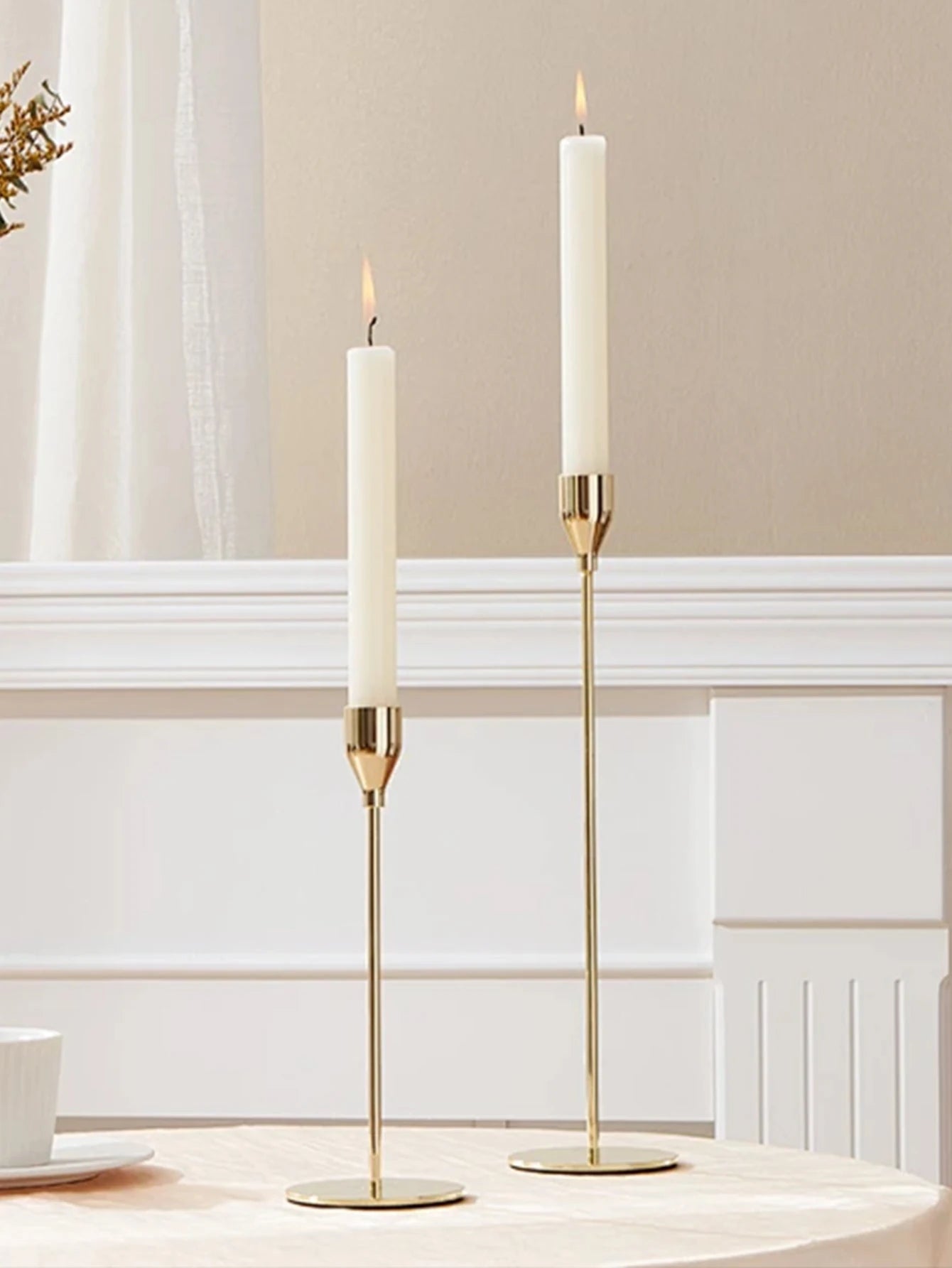 Four 25cm straight candles in Nordic style for simple modern home decoration and atmosphere